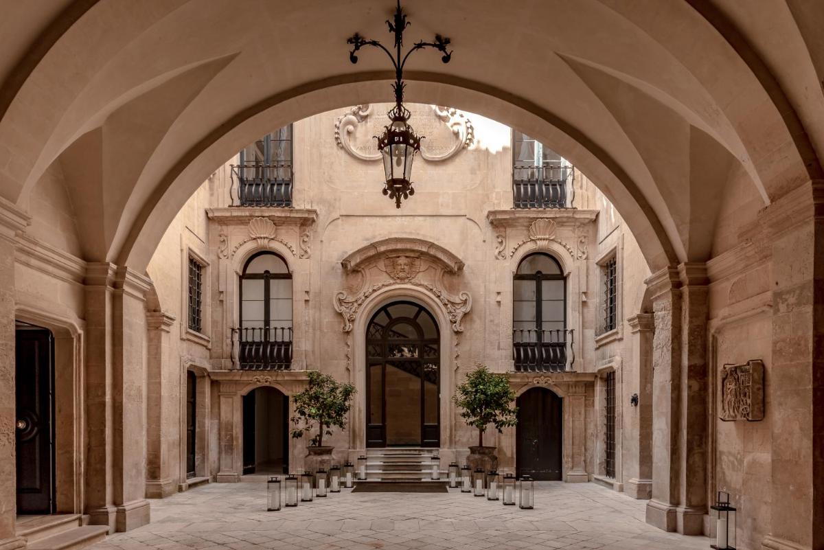 La Fiermontina Palazzo Bozzi Corso Hotel