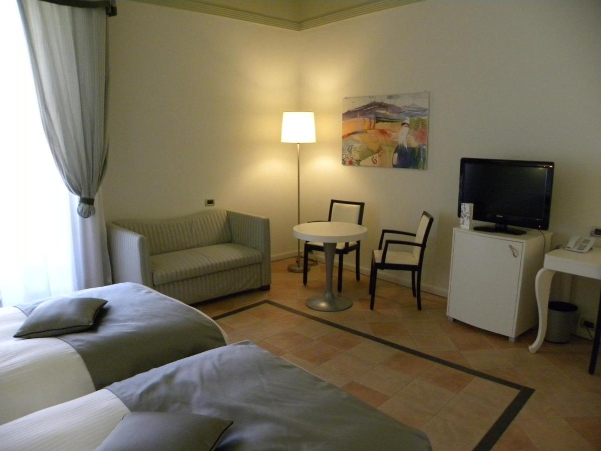 Palazzo Caracciolo Naples