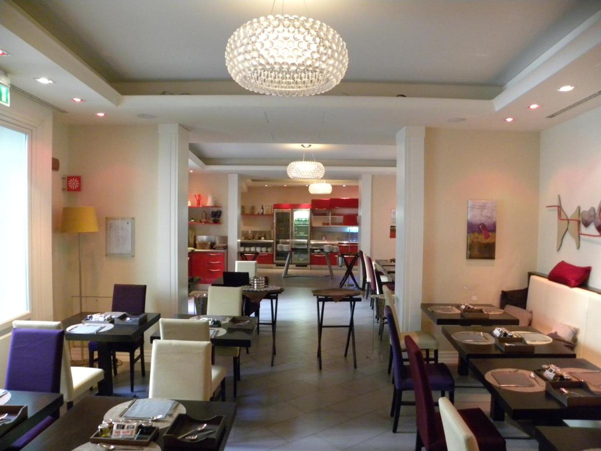 Palazzo Caracciolo Naples