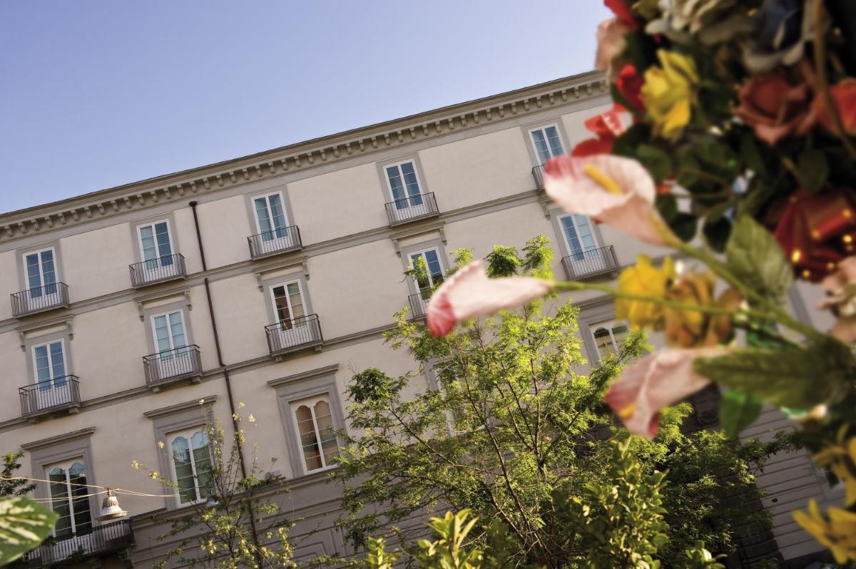 Palazzo Caracciolo Naples