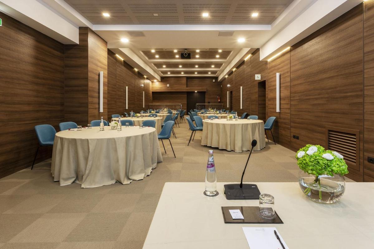 Palazzo Caracciolo Naples