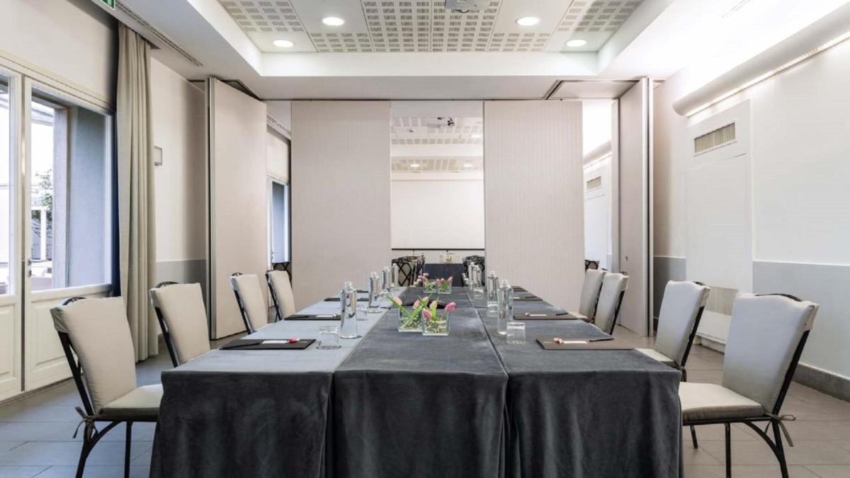 Palazzo Caracciolo Naples