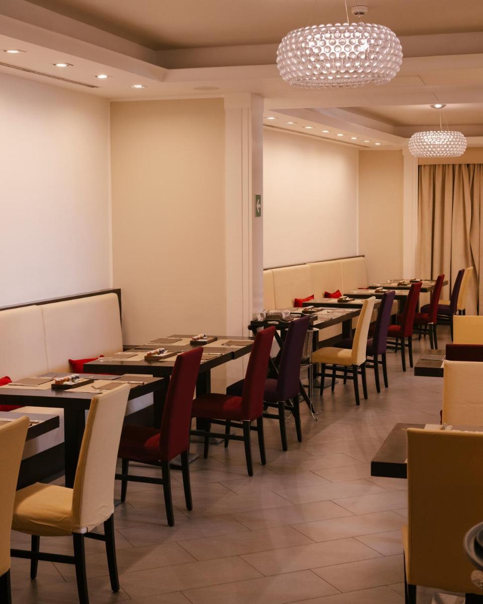 Palazzo Caracciolo Naples