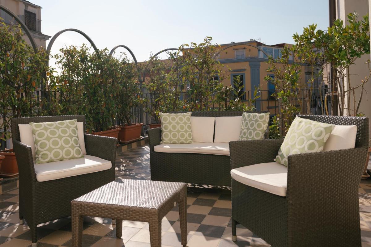 Palazzo Caracciolo Naples