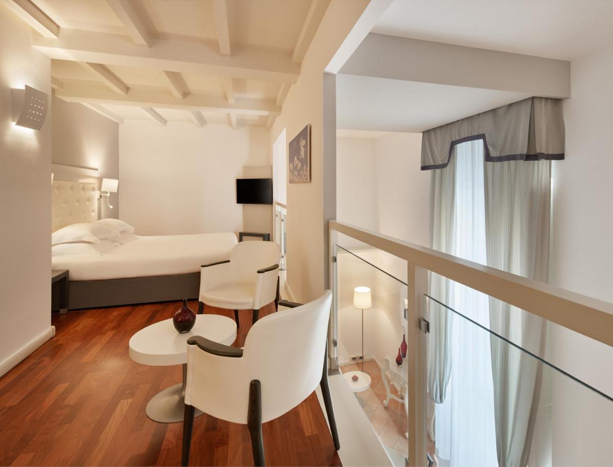 Palazzo Caracciolo Naples