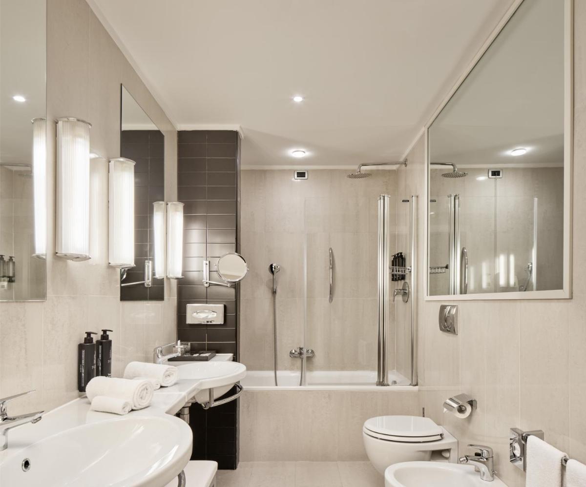 Palazzo Caracciolo Naples