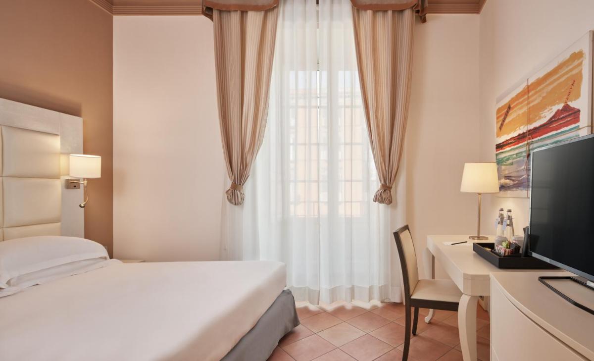 Palazzo Caracciolo Naples