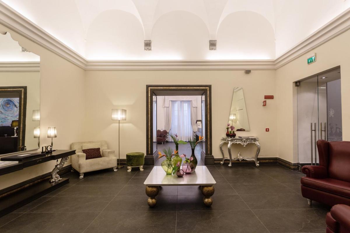 Palazzo Caracciolo Naples