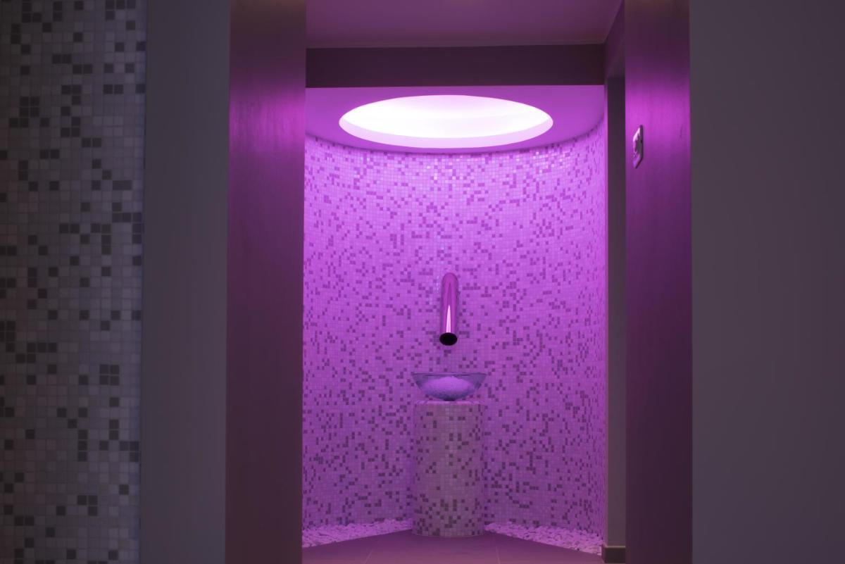 Palazzo Castri 1874 Spa & Garden