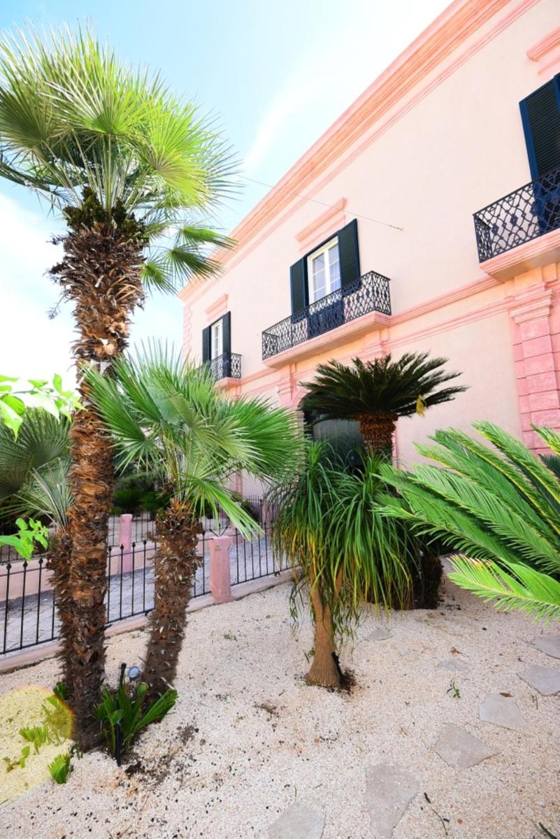 Palazzo Castriota
