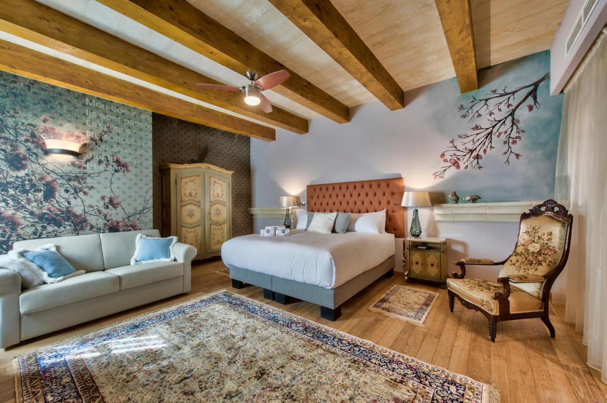 Palazzo Consiglia - IK Collection