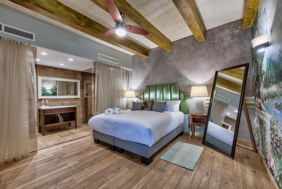 Palazzo Consiglia - IK Collection