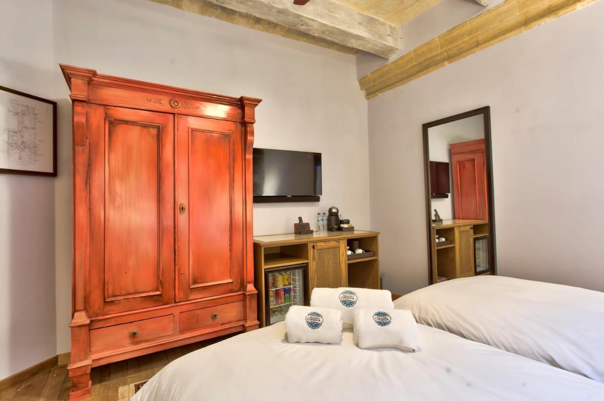 Palazzo Consiglia - IK Collection