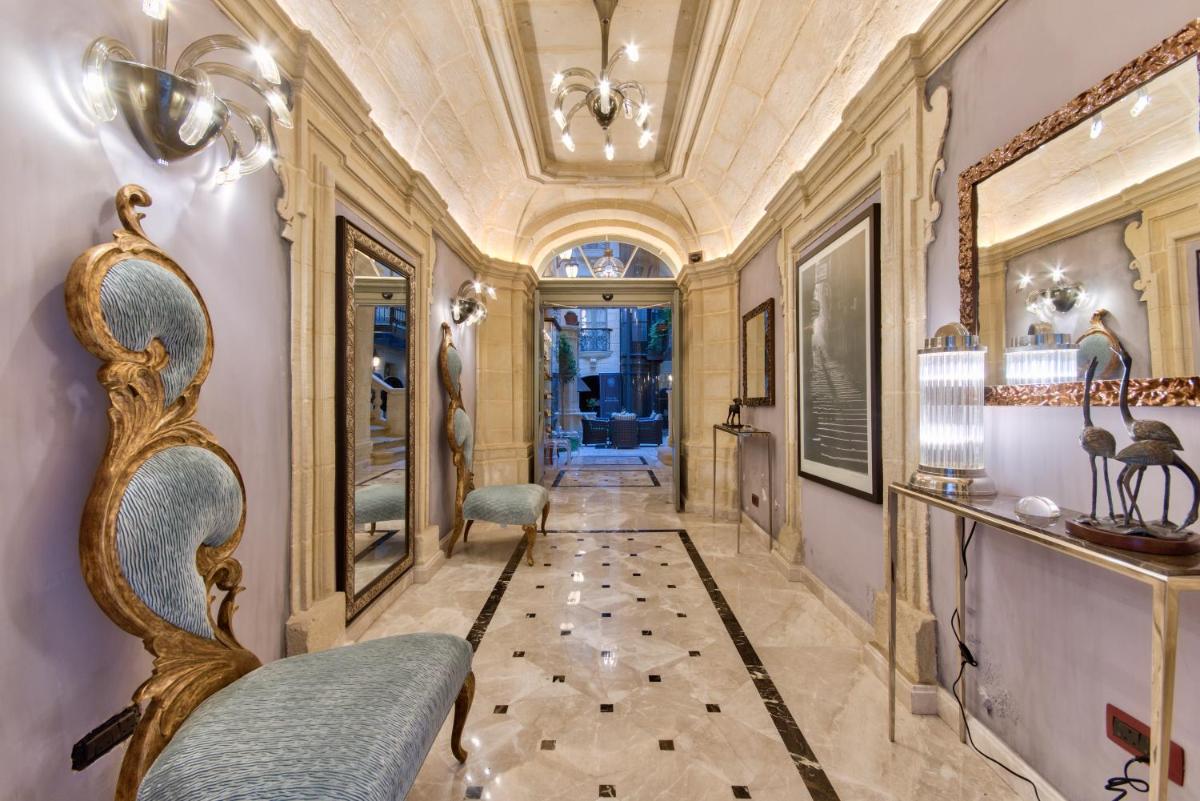 Palazzo Consiglia - IK Collection