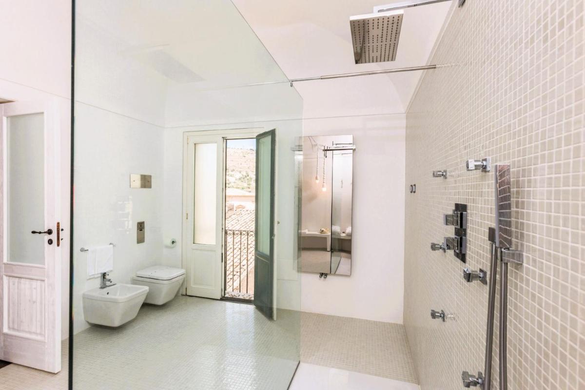 Palazzo Conti Camere & Suites