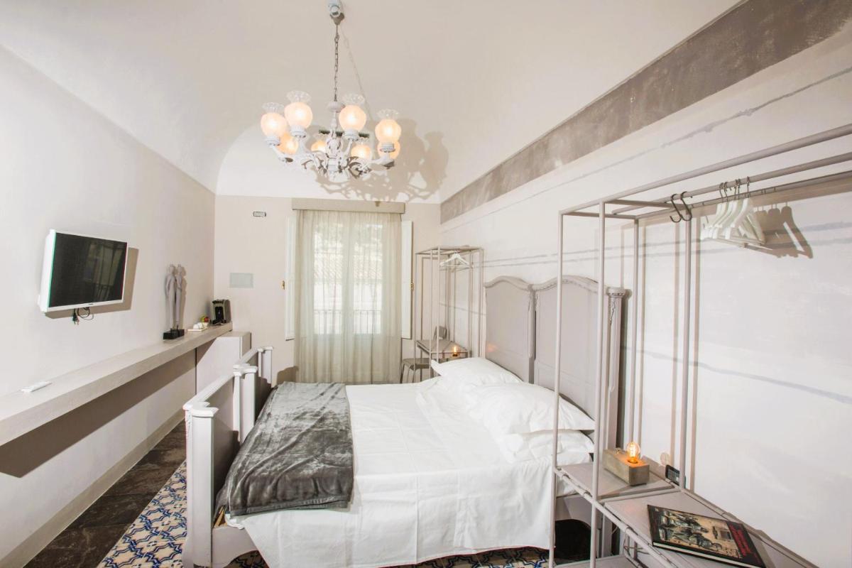 Palazzo Conti Camere & Suites