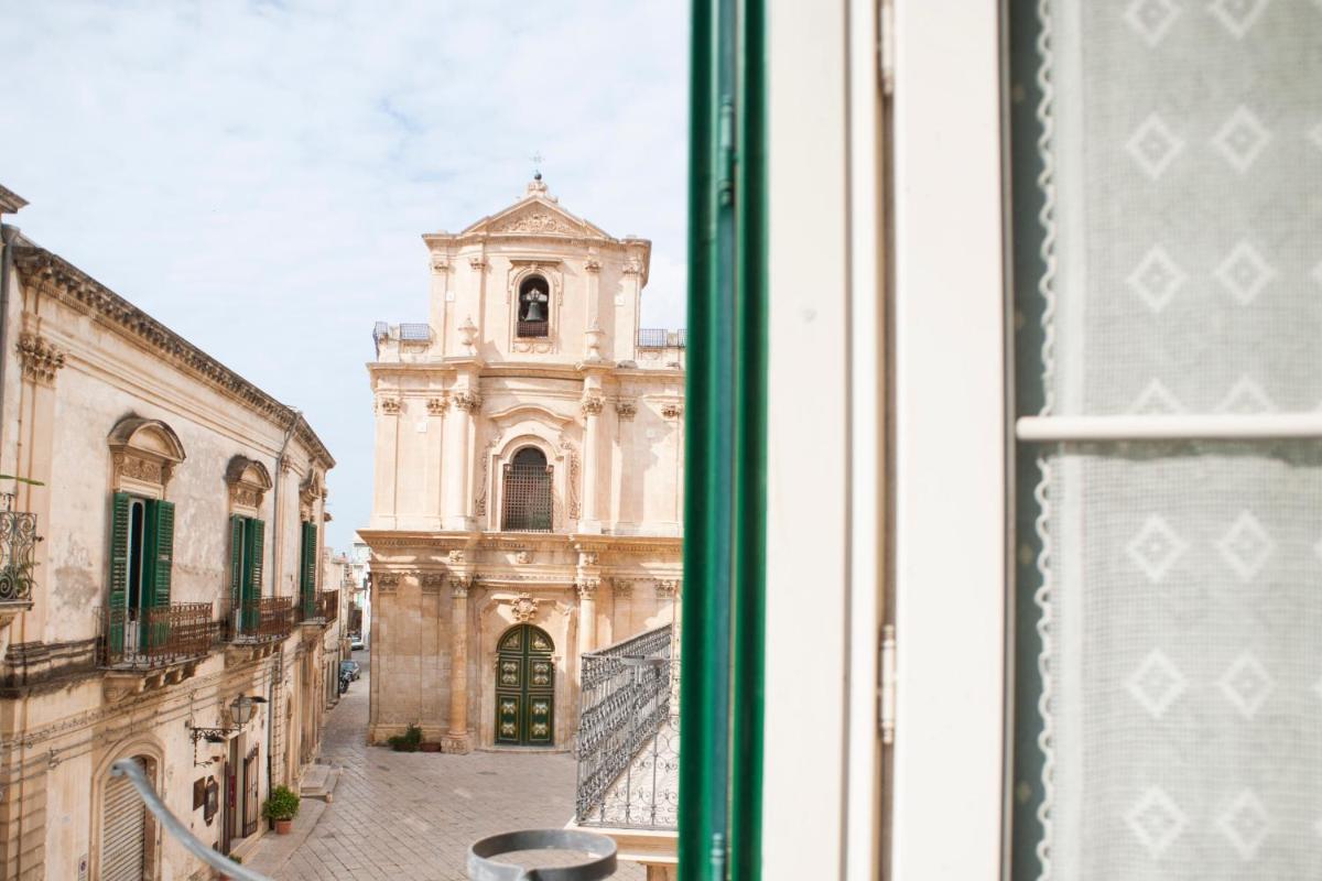 Palazzo Conti Camere & Suites