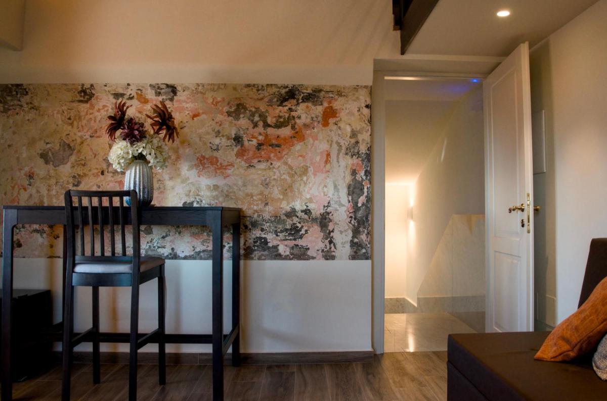 Palazzo Fiammingo Rooms