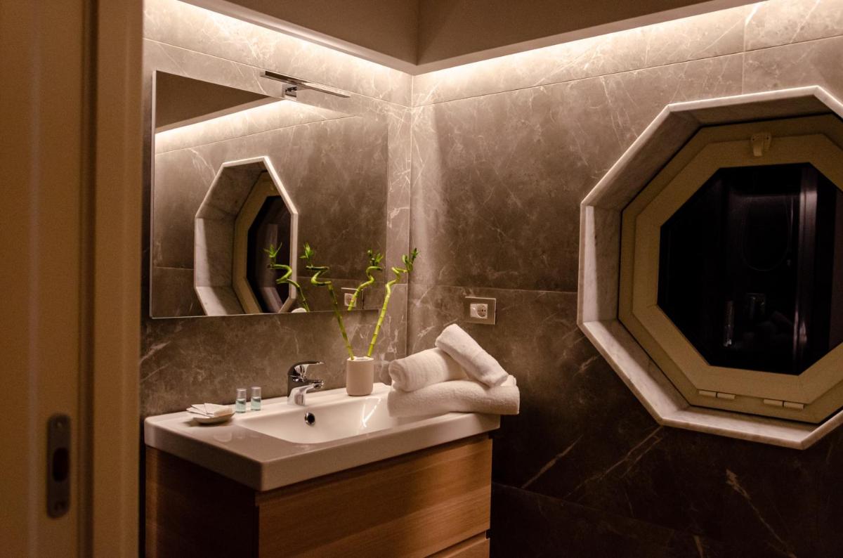 Palazzo Fiammingo Rooms