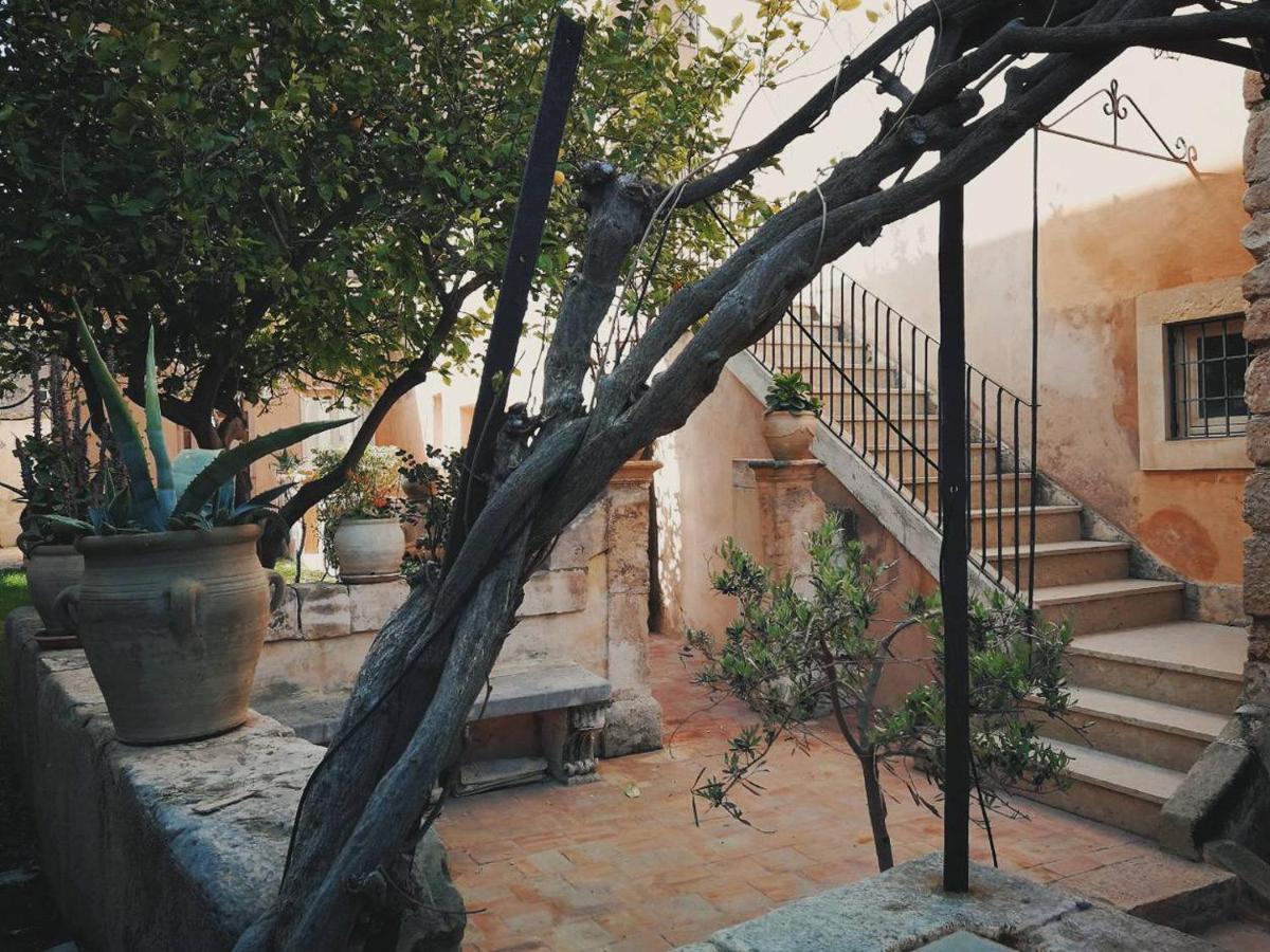 Palazzo Gambuzza