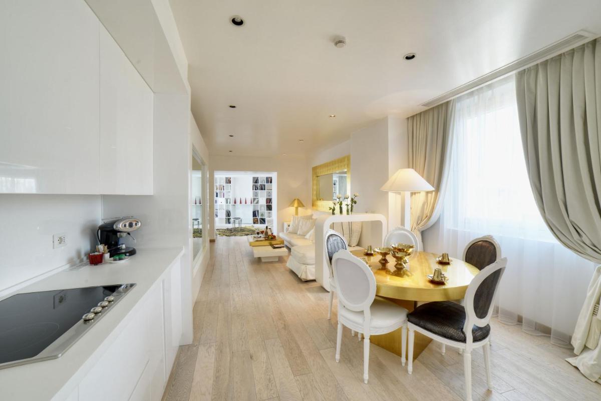 Palazzo Matteotti, The Dedica Anthology, Autograph Collection