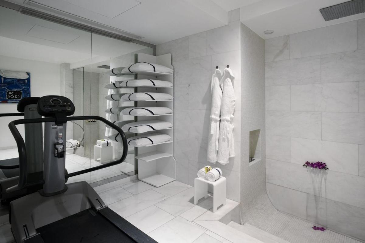 Palazzo Matteotti, The Dedica Anthology, Autograph Collection