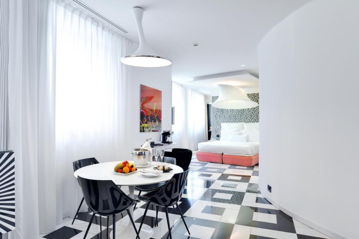 Palazzo Matteotti, The Dedica Anthology, Autograph Collection