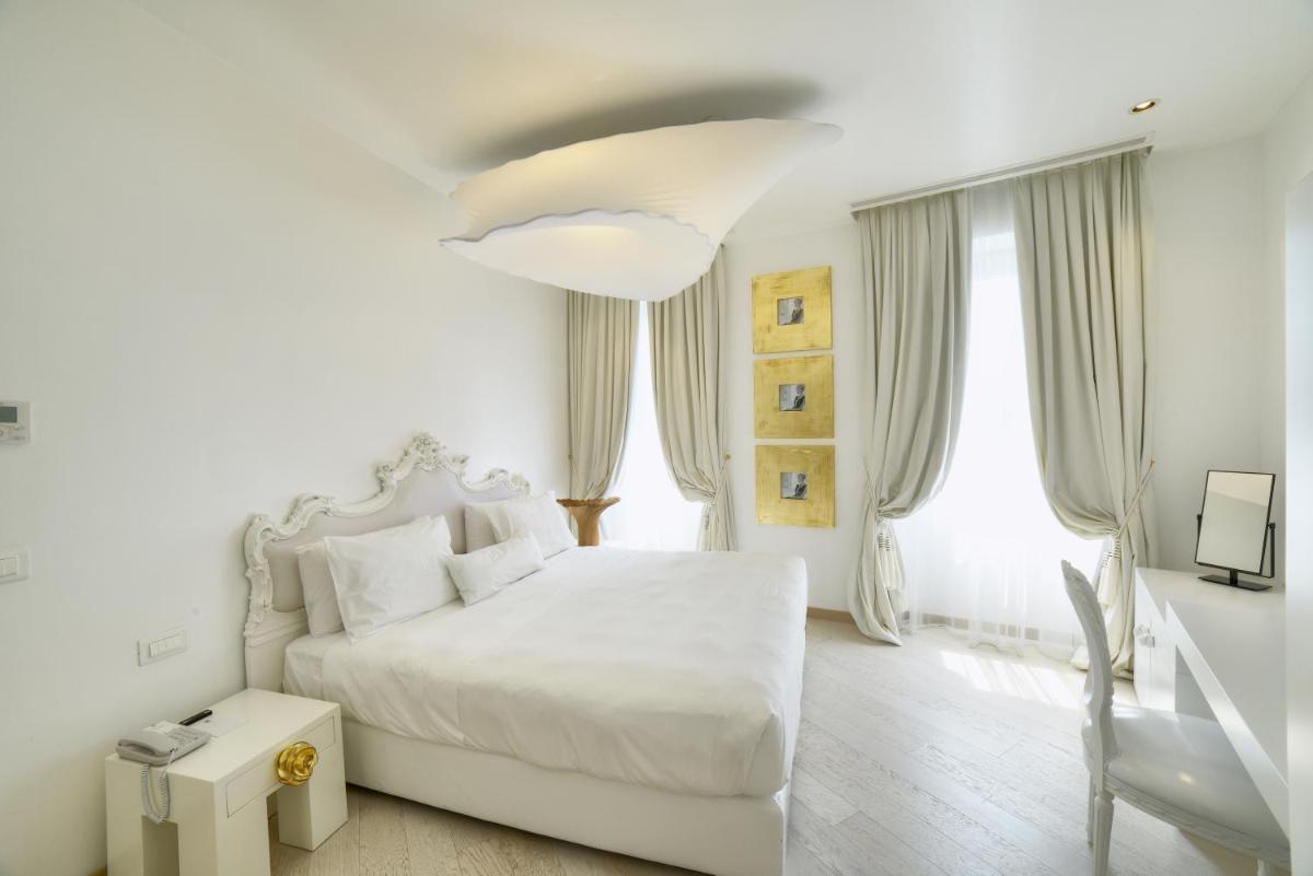 Palazzo Matteotti, The Dedica Anthology, Autograph Collection