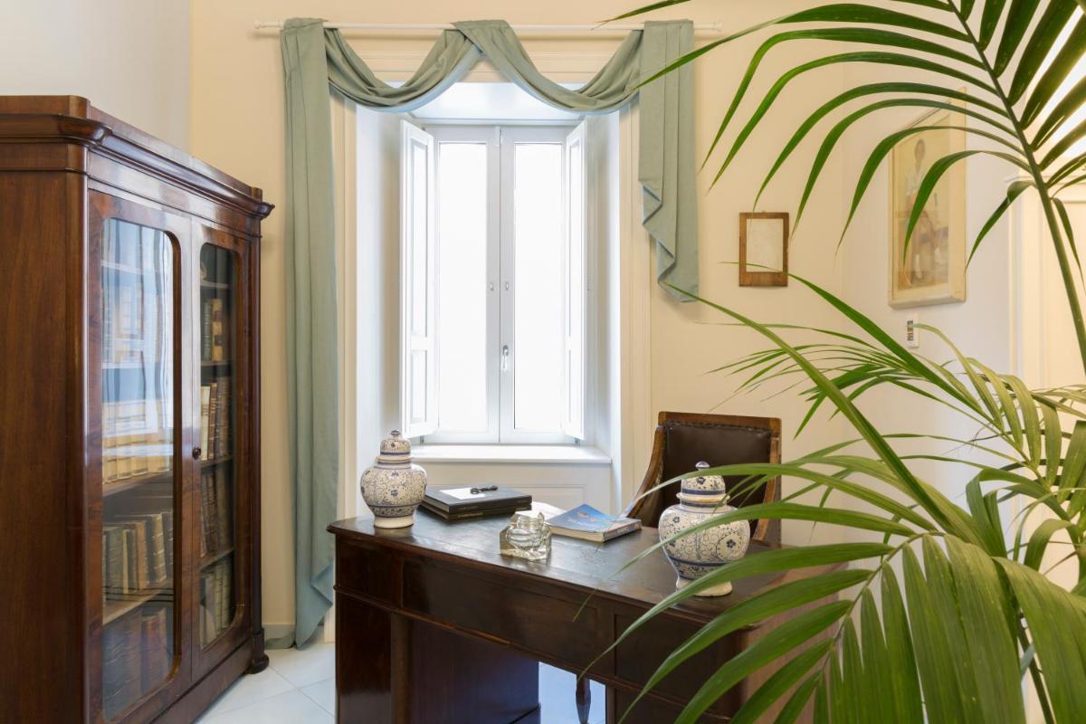 Palazzo Mottola Tropea