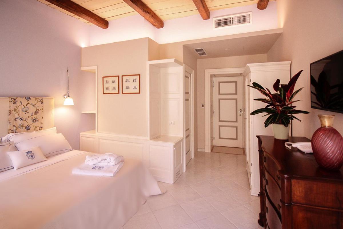 Palazzo Mottola Tropea