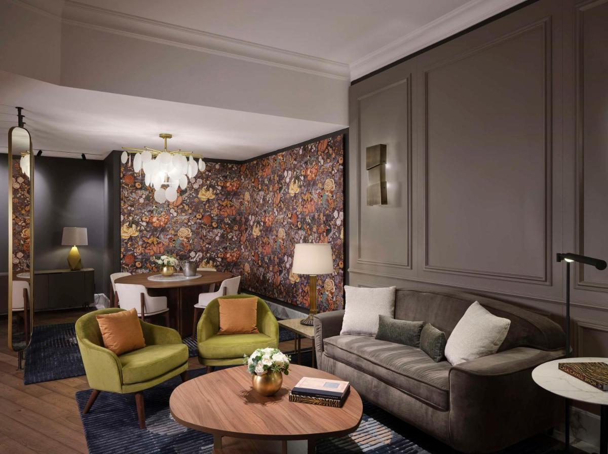 Anantara Palazzo Naiadi Rome Hotel - A Leading Hotel of the World