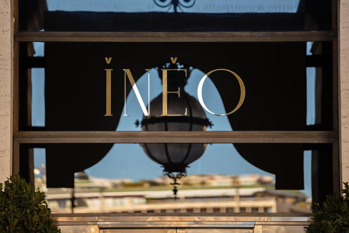 Anantara Palazzo Naiadi Rome Hotel - A Leading Hotel of the World