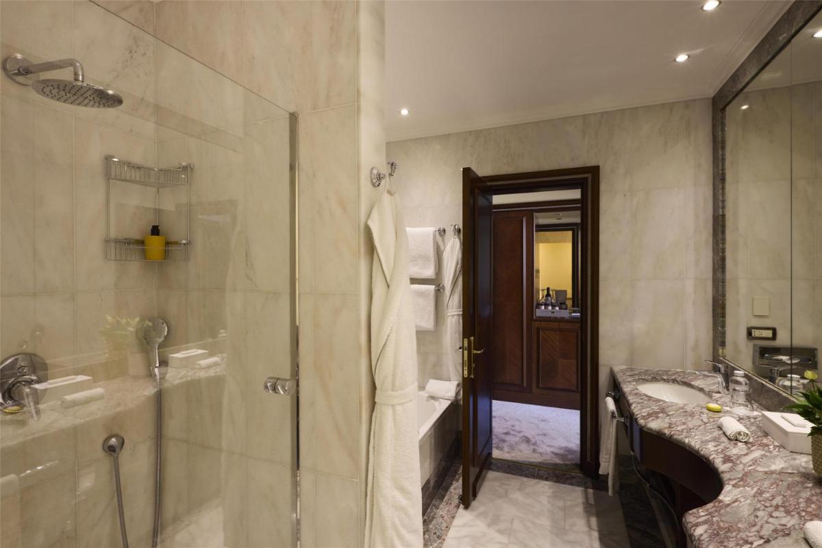 Anantara Palazzo Naiadi Rome Hotel - A Leading Hotel of the World