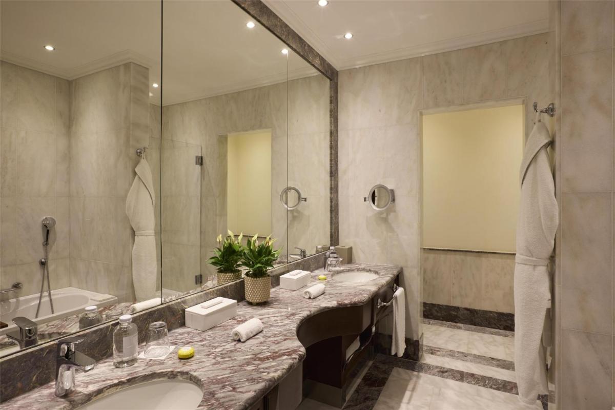 Anantara Palazzo Naiadi Rome Hotel - A Leading Hotel of the World