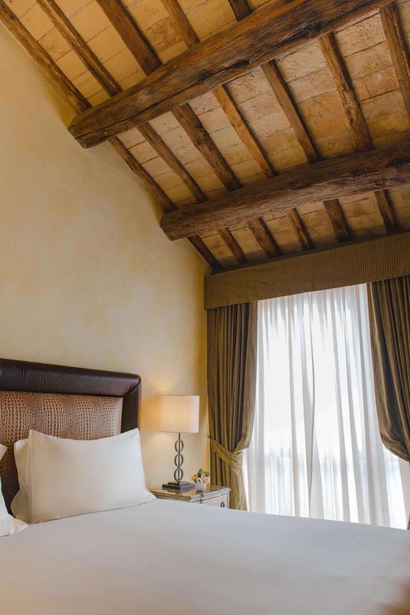 Anantara Palazzo Naiadi Rome Hotel - A Leading Hotel of the World