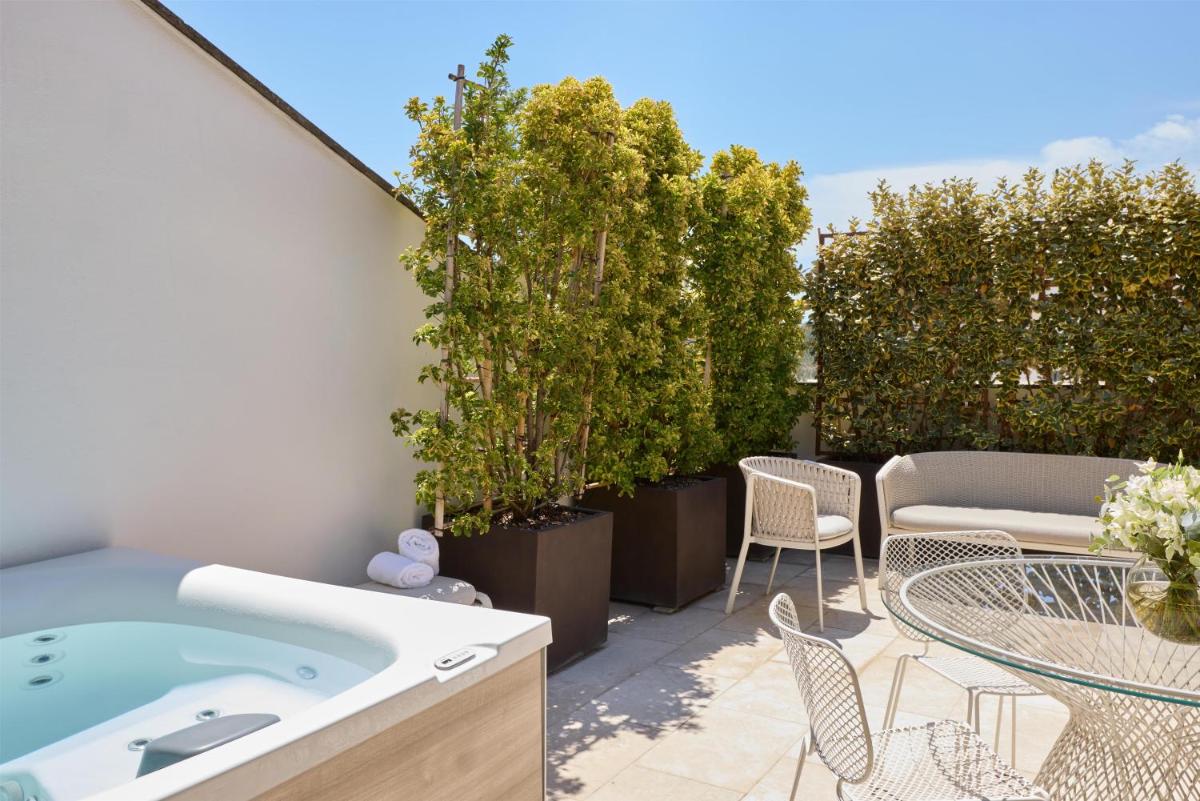 Anantara Palazzo Naiadi Rome Hotel - A Leading Hotel of the World
