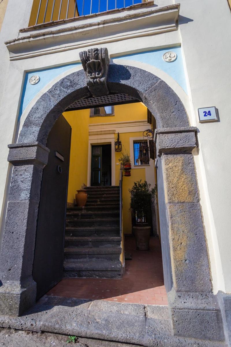 Palazzo Previtera Rooms & Restaurant
