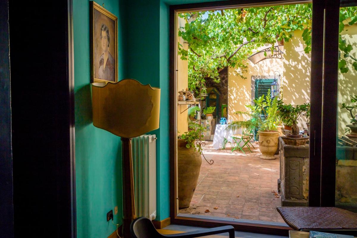 Palazzo Previtera Rooms & Restaurant