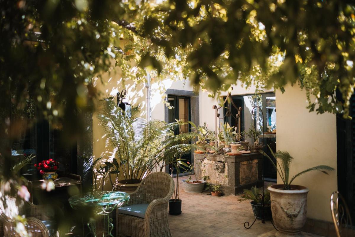 Palazzo Previtera Rooms & Restaurant