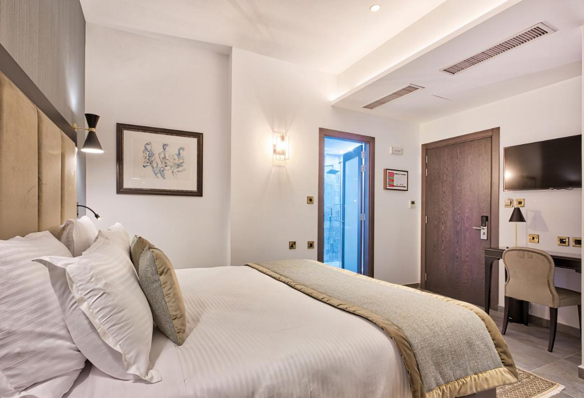 Palazzo Rosaria Boutique Hotel