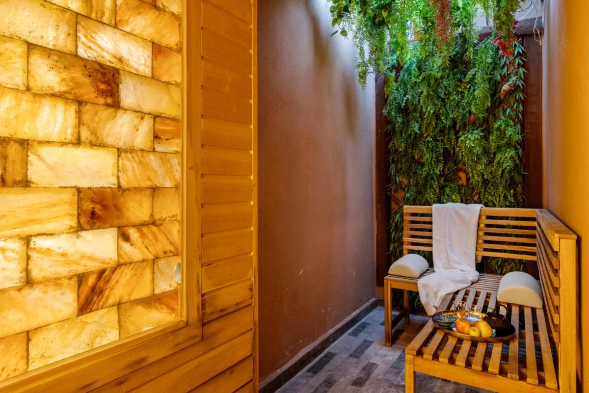 PALAZZO SANTAMARINA Luxury Suite & Spa