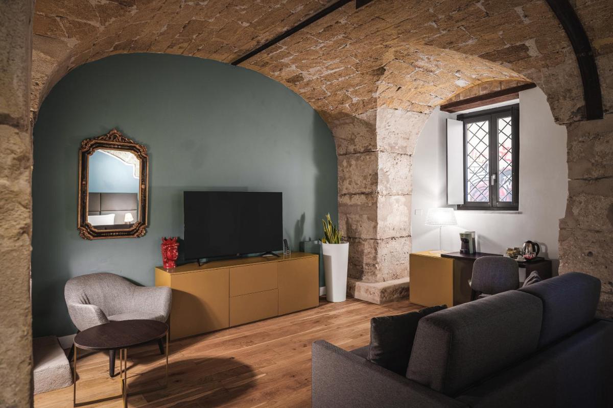 PALAZZO SANTAMARINA Luxury Suite & Spa