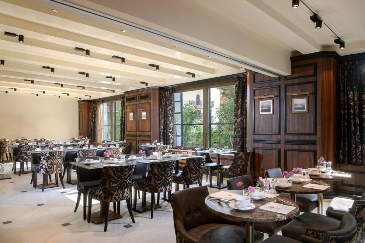 Palazzo Veneziano - Venice Collection