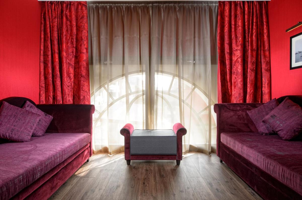 Palazzo Veneziano - Venice Collection