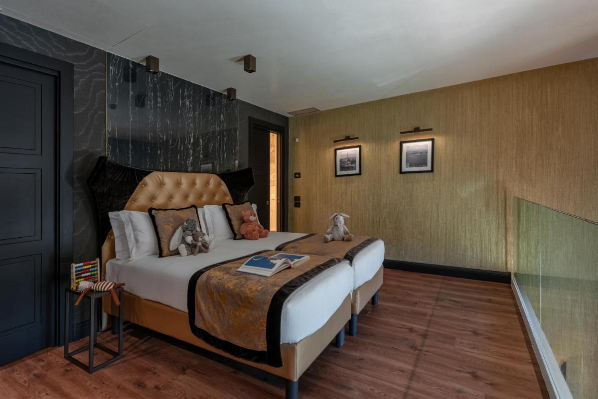 Palazzo Veneziano - Venice Collection