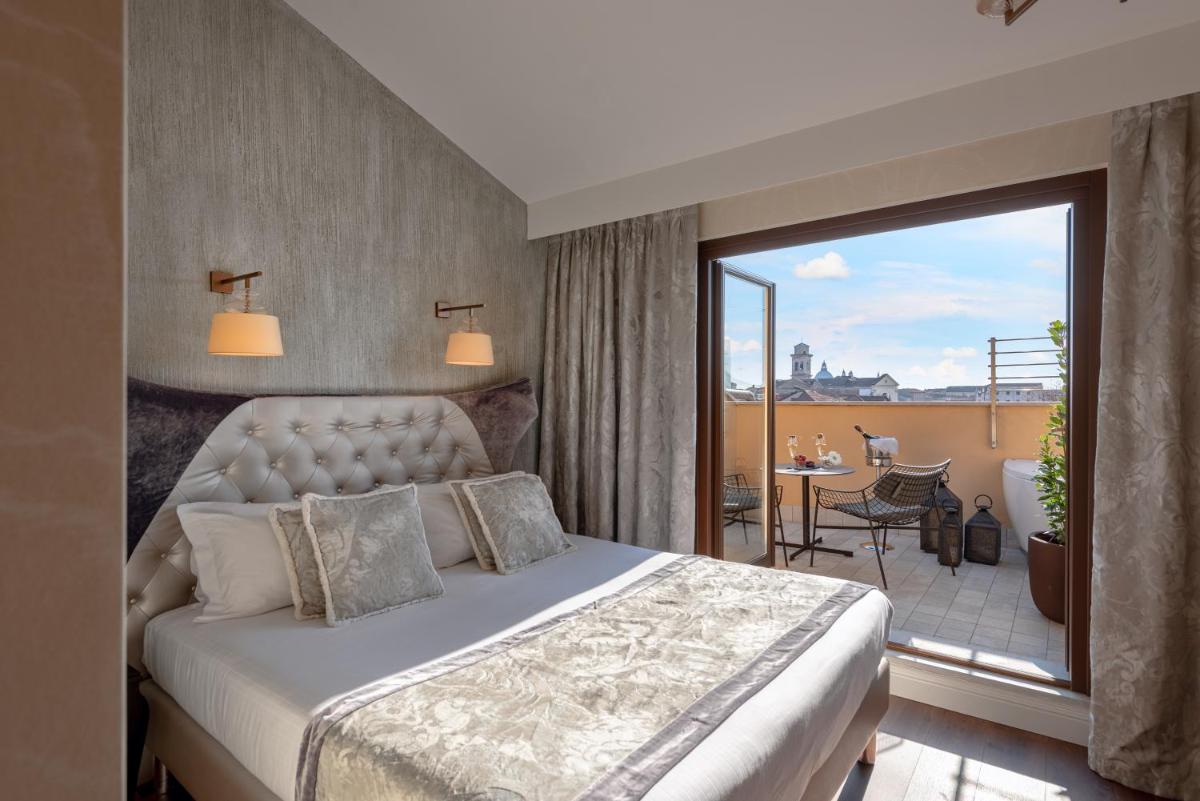 Palazzo Veneziano - Venice Collection