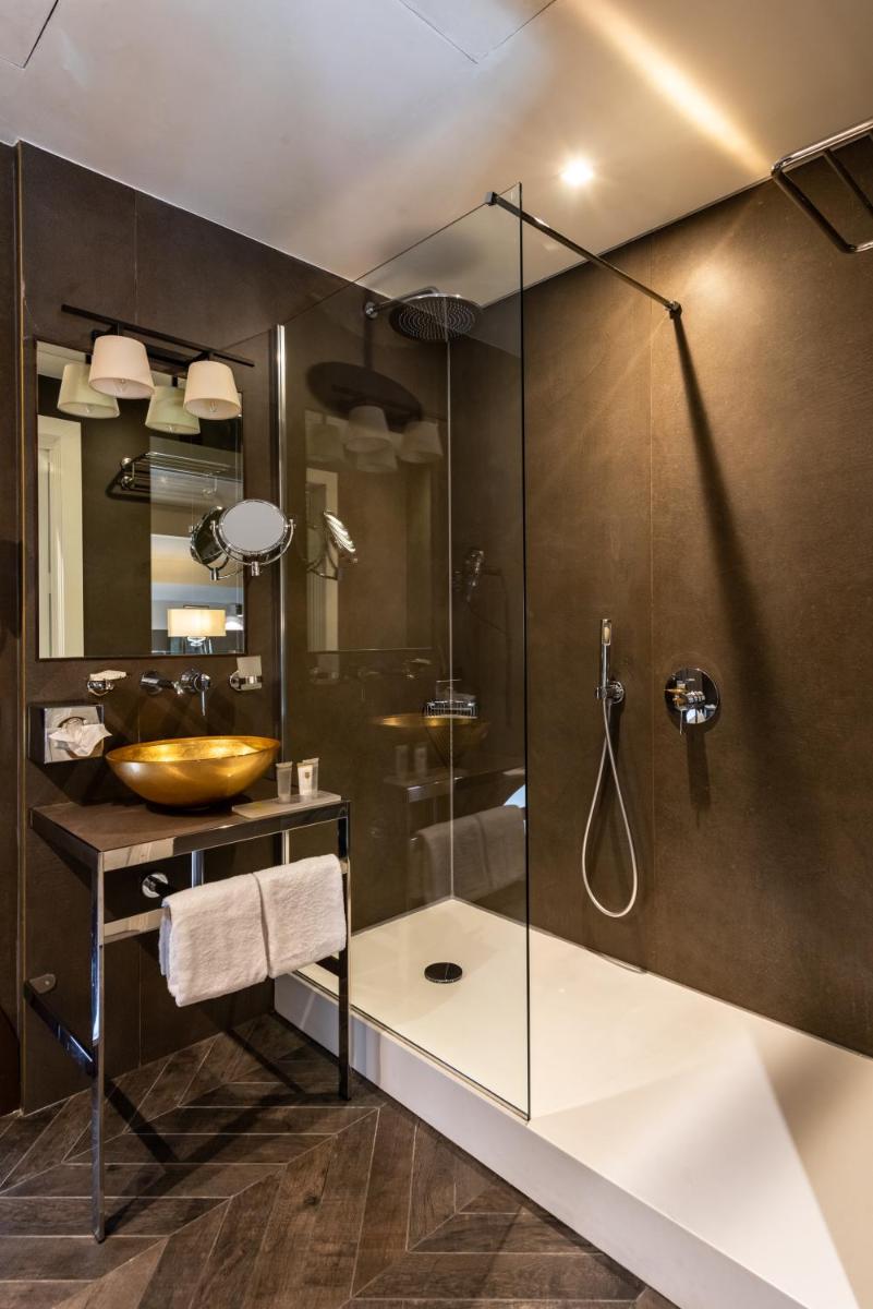Palazzo Veneziano - Venice Collection
