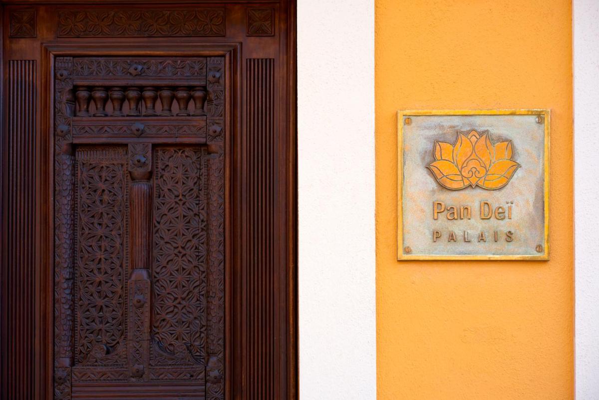 Airelles Pan Dei Palais