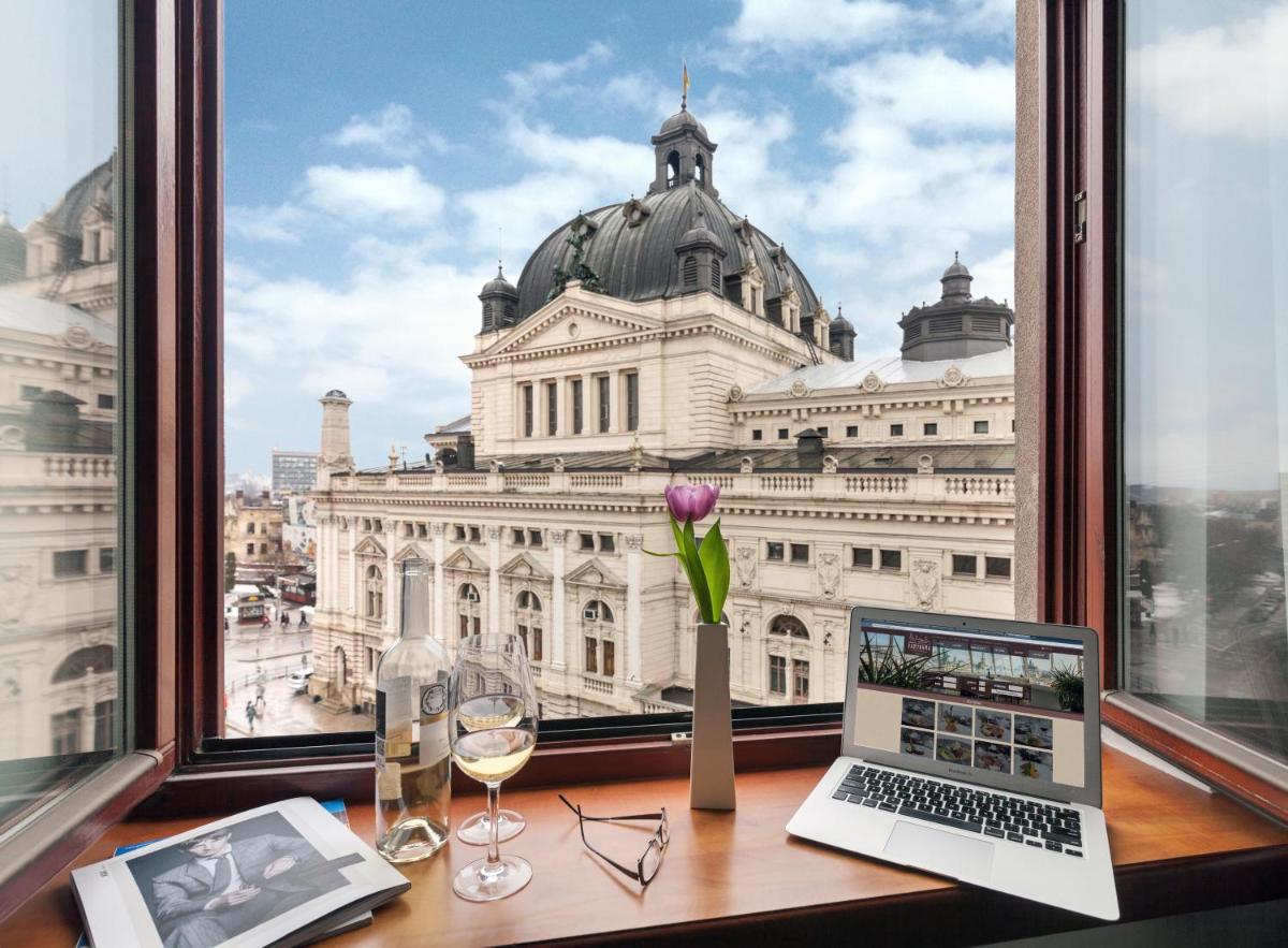PANORAMA Lviv Hotel