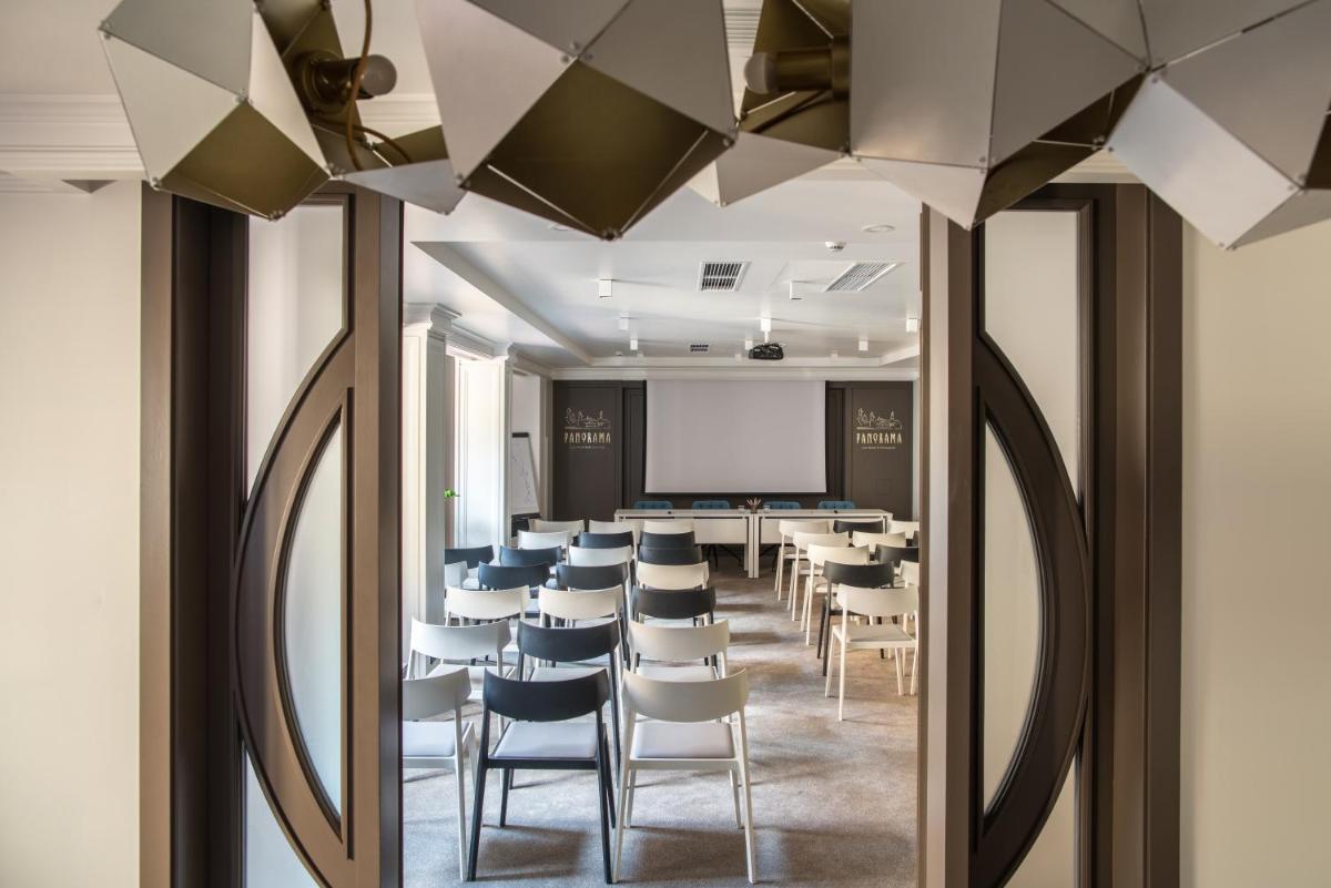 PANORAMA Lviv Hotel